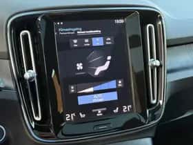 Volvo XC40 (2022) thumbnail 41
