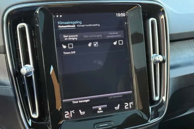 Volvo XC40 (2022) thumbnail 42