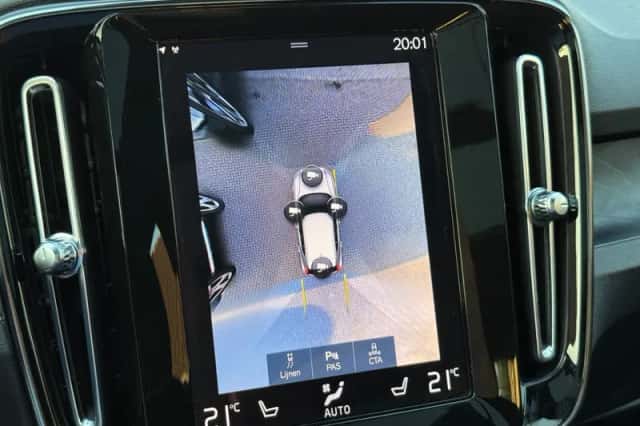 Volvo XC40 (2022) thumbnail 49