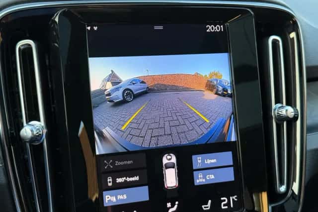 Volvo XC40 (2022) thumbnail 51