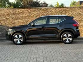 Volvo XC40 (2022) thumbnail 7