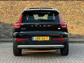 Volvo XC40 (2022) thumbnail 9