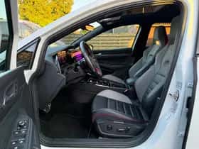 Volkswagen Golf (2023) thumbnail 17