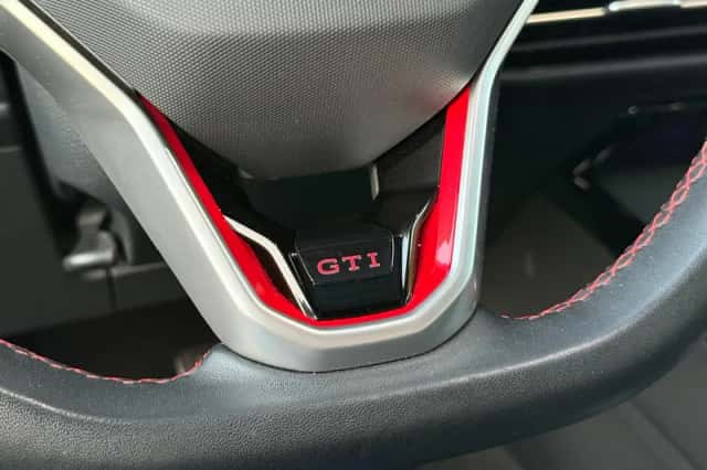 Volkswagen Golf (2023) thumbnail 34