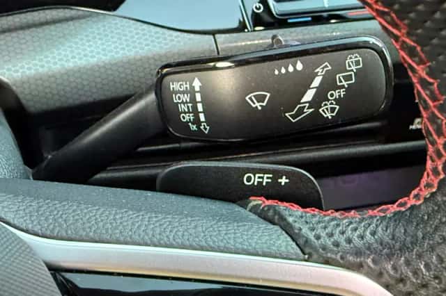 Volkswagen Golf (2023) thumbnail 46