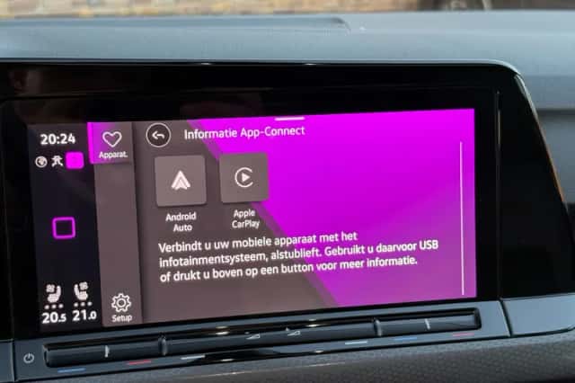 Volkswagen Golf (2023) thumbnail 51