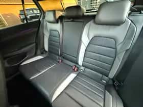 Volkswagen Golf (2023) thumbnail 61