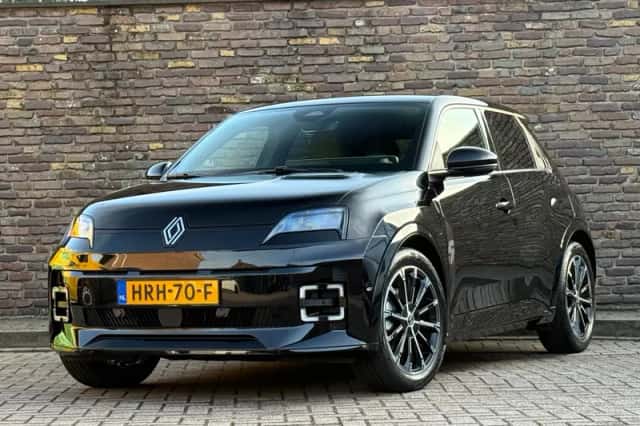 Renault 5 (2025) thumbnail 1