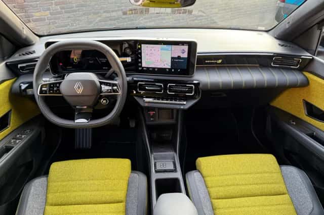 Renault 5 (2025) thumbnail 2