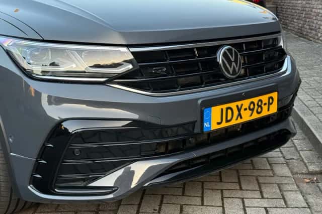 Volkswagen Tiguan (2022) thumbnail 12
