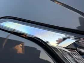 Volkswagen Tiguan (2022) thumbnail 13
