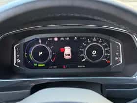 Volkswagen Tiguan (2022) thumbnail 39