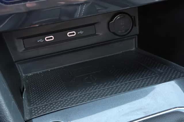 Volkswagen Tiguan (2022) thumbnail 44