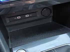 Volkswagen Tiguan (2022) thumbnail 44