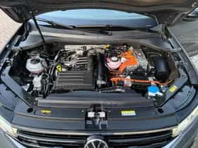 Volkswagen Tiguan (2022) thumbnail 62