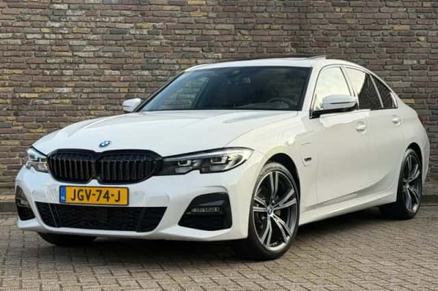 BMW 3-Serie (2022) thumbnail 1