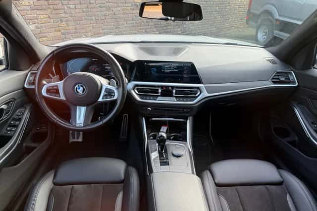 BMW 3-Serie (2022) thumbnail 2