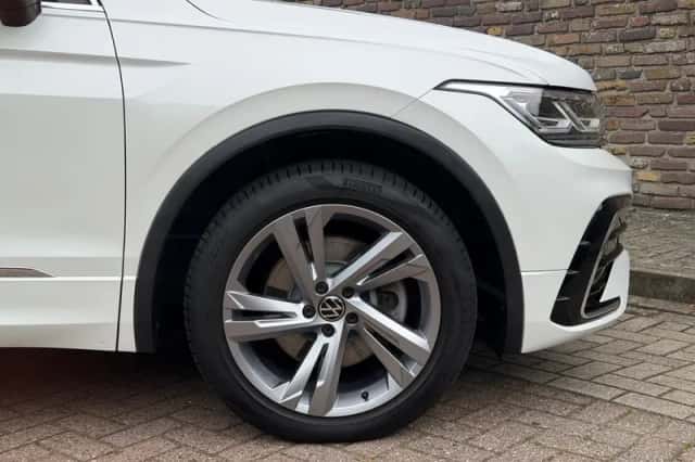 Volkswagen Tiguan (2022) thumbnail 11