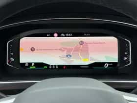 Volkswagen Tiguan (2022) thumbnail 3