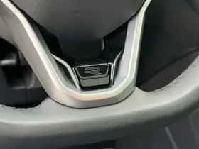 Volkswagen Tiguan (2022) thumbnail 35