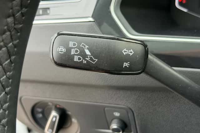 Volkswagen Tiguan (2022) thumbnail 36