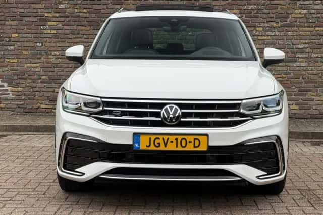 Volkswagen Tiguan (2022) thumbnail 6