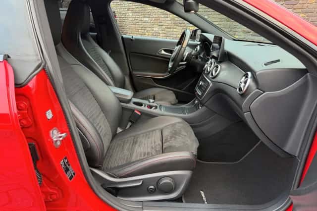 Mercedes-Benz CLA-Klasse (2019) thumbnail 16