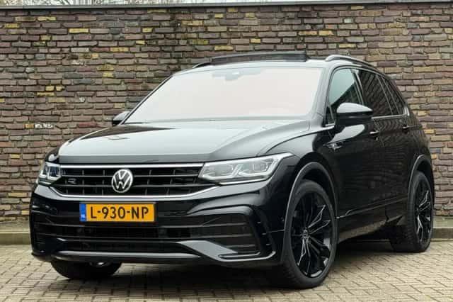 Volkswagen Tiguan (2021) thumbnail 1
