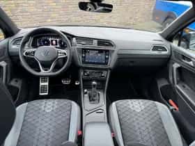 Volkswagen Tiguan (2021) thumbnail 2