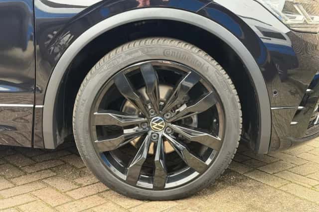 Volkswagen Tiguan (2021) thumbnail 11