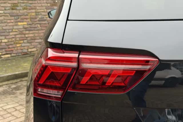 Volkswagen Tiguan (2021) thumbnail 14