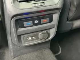 Volkswagen Tiguan (2021) thumbnail 20