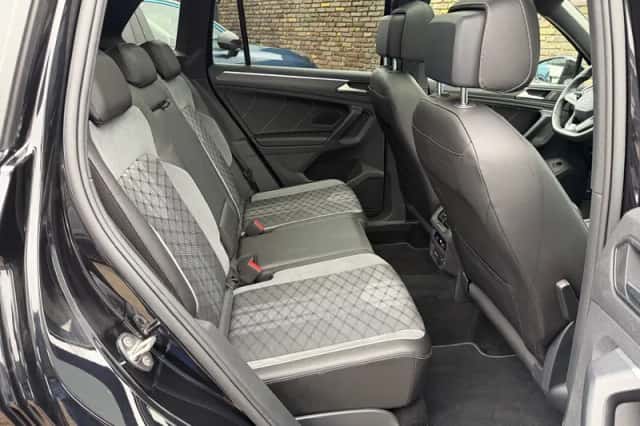 Volkswagen Tiguan (2021) thumbnail 21