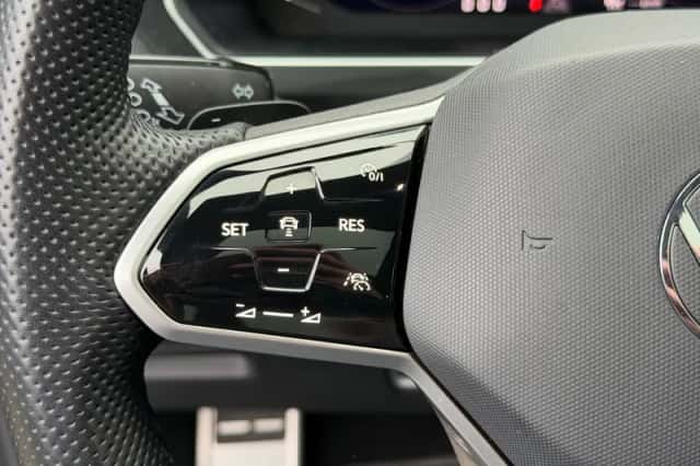 Volkswagen Tiguan (2021) thumbnail 28