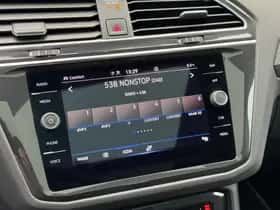 Volkswagen Tiguan (2021) thumbnail 36