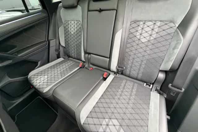Volkswagen Tiguan (2021) thumbnail 50