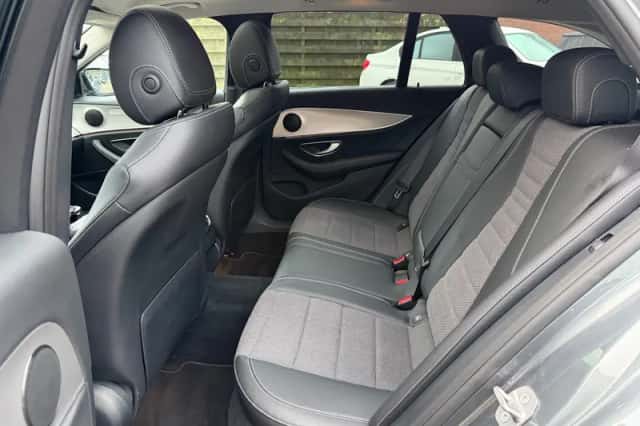 Mercedes-Benz E-Klasse (2017) thumbnail 19