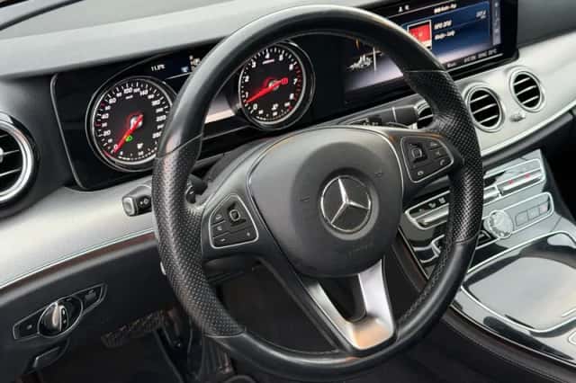 Mercedes-Benz E-Klasse (2017) thumbnail 33