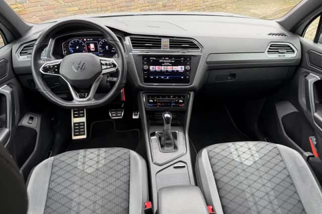 Volkswagen Tiguan (2020) thumbnail 2