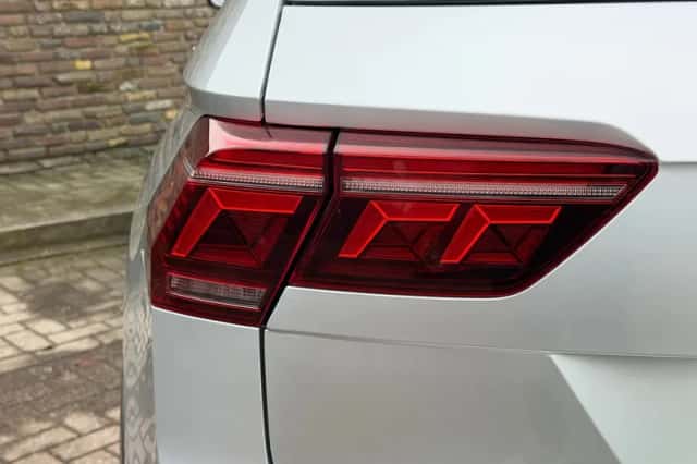 Volkswagen Tiguan (2020) thumbnail 14