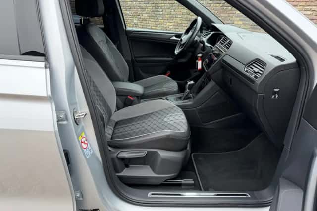 Volkswagen Tiguan (2020) thumbnail 17
