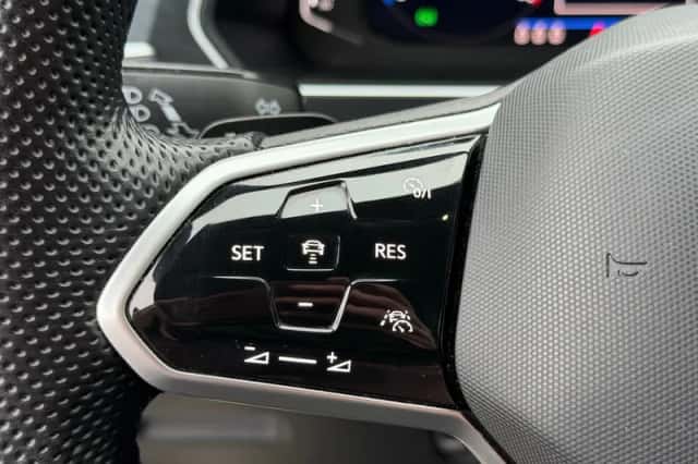 Volkswagen Tiguan (2020) thumbnail 30