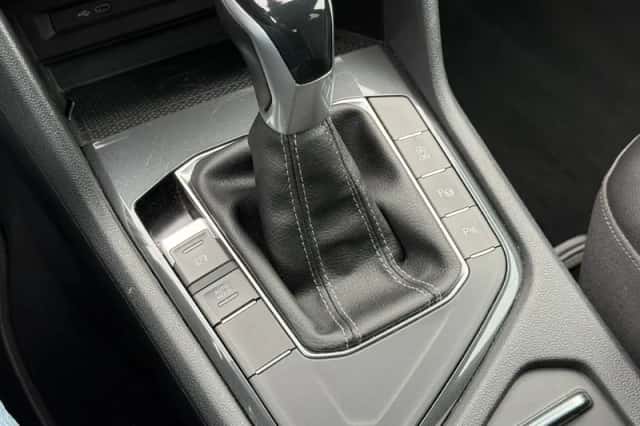 Volkswagen Tiguan (2020) thumbnail 38