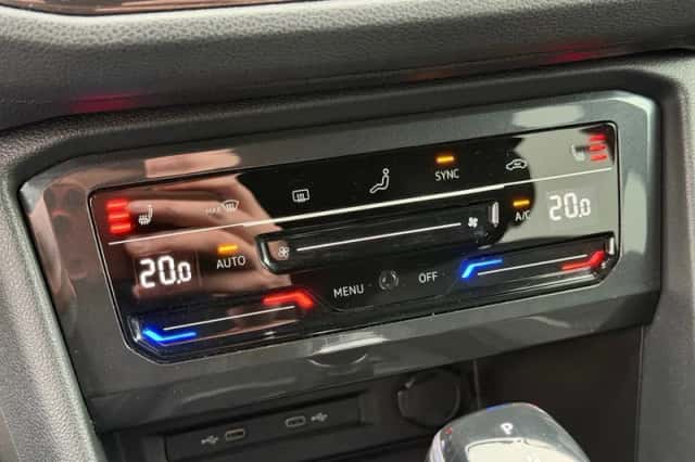 Volkswagen Tiguan (2020) thumbnail 41