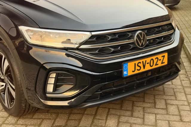 Volkswagen T-Roc (2022) thumbnail 12