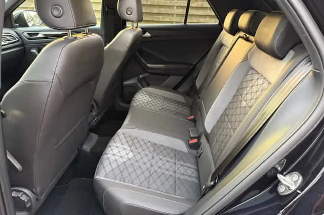 Volkswagen T-Roc (2022) thumbnail 18