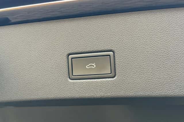 Volkswagen T-Roc (2022) thumbnail 22