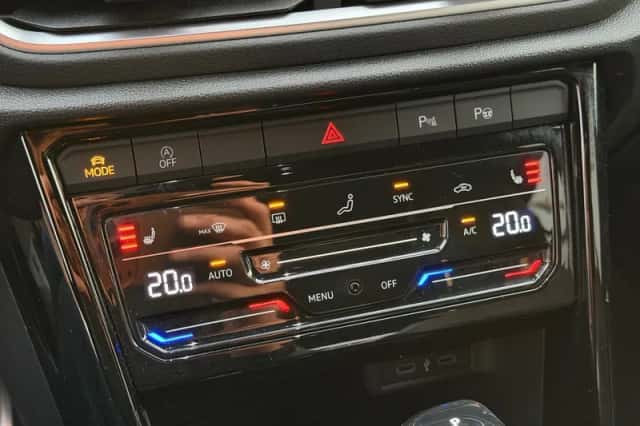 Volkswagen T-Roc (2022) thumbnail 39