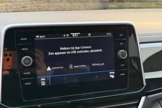 Volkswagen T-Roc (2022) thumbnail 45