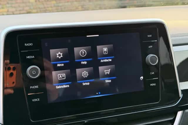 Volkswagen T-Roc (2022) thumbnail 47